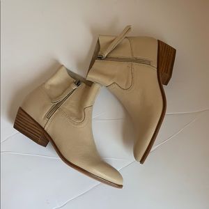 Frye & Co Rubie Zip Bootie Boots